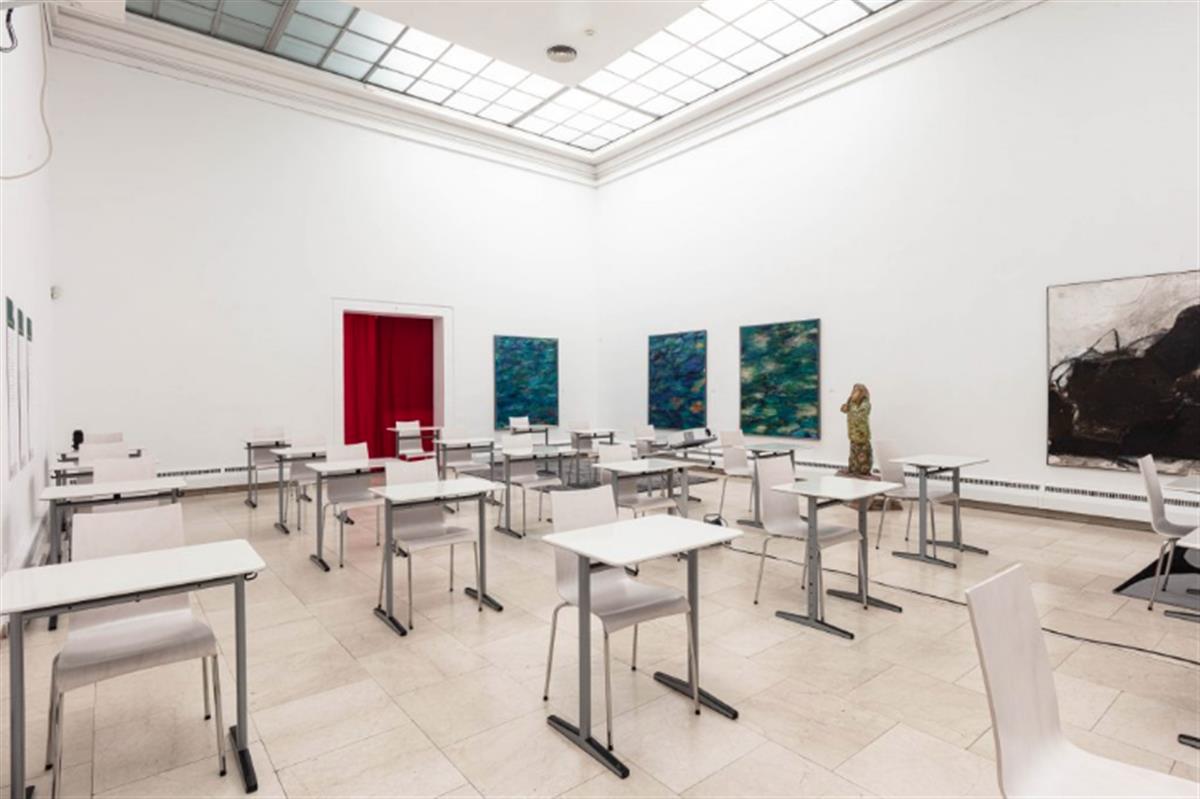 As Germany Extends Its Lockdown, Shuttered Museums Are Offering Up Their Galleries to Cramped and Poorly-Ventilated Schools