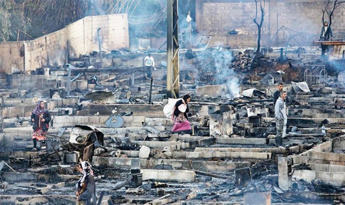 Refugees' tents in Lebanon set on fire