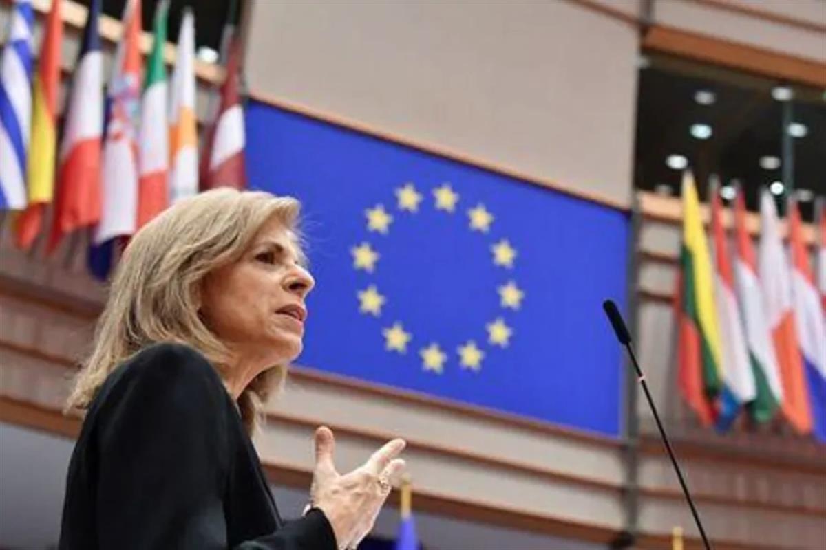EU eyes scheme to share surplus COVID-19 vaccines with poorer nations