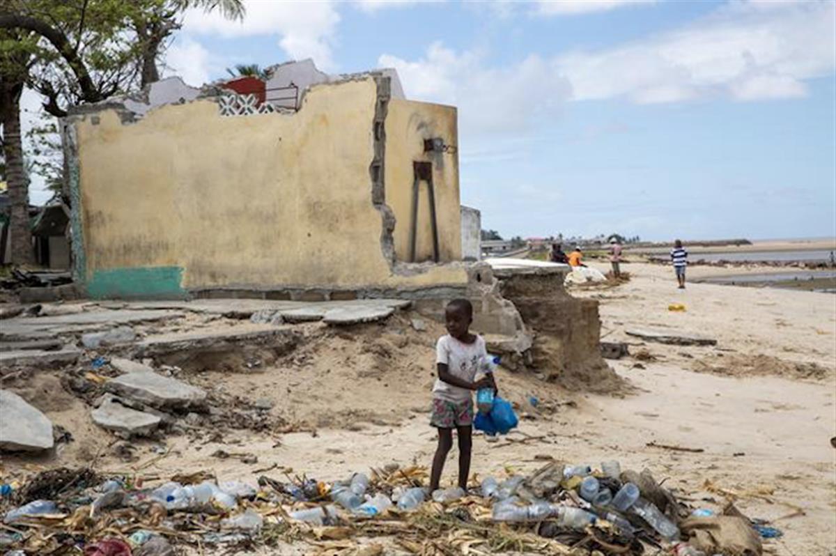 World leaders promise to step up efforts to prepare for climate impact