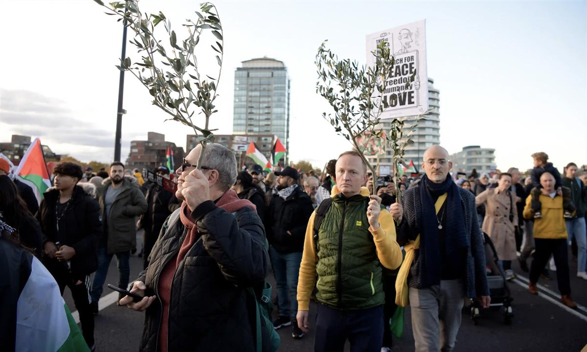 ‘All faiths and none’: London peace march aims to ease Gaza tensions