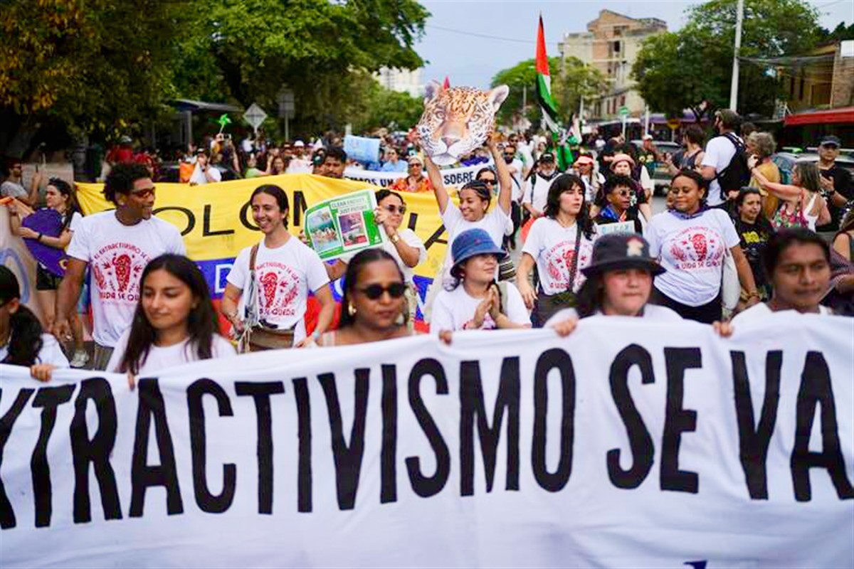 Civil society demands action from governments at first fossil fuel-free conference in Colombia